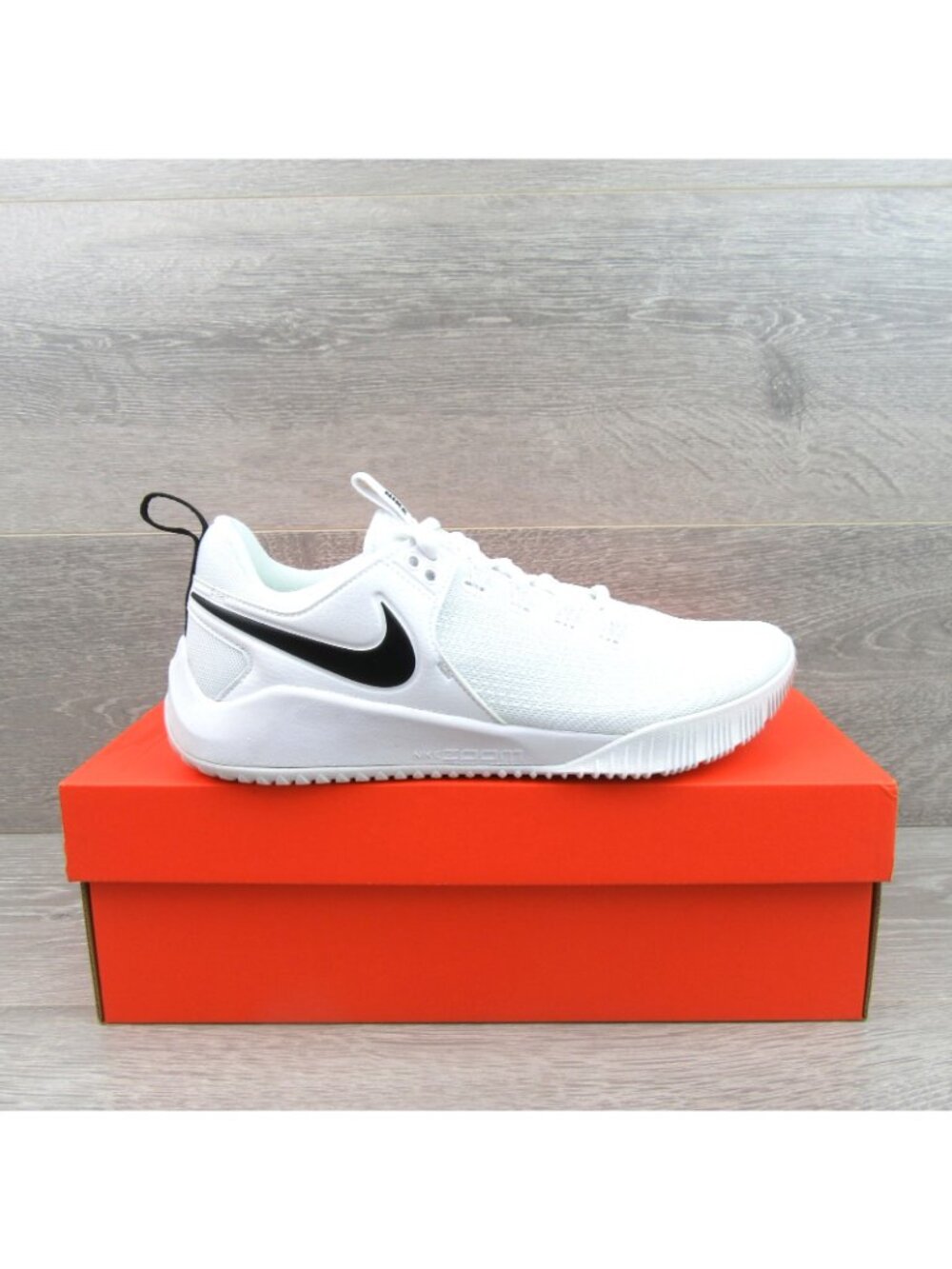Nike Air Zoom HyperAce 2 White Volleyball Shoes Womens Size 8 NEW - Picture 2 of 16